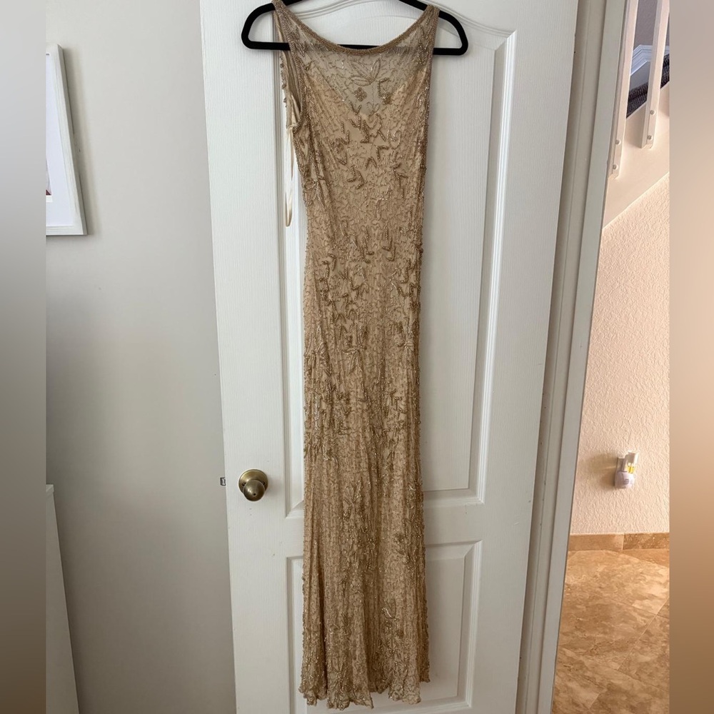 Beautiful elegant NWOT dress for any formal event, wedding, or, special occasio